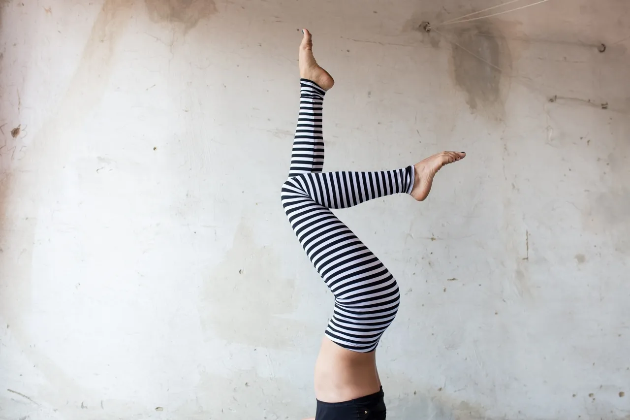 RINGLE LEGGINGS - Circus Leggings, Striped Leggings - Acrobatics, Yoga,  Acroyoga - black-white