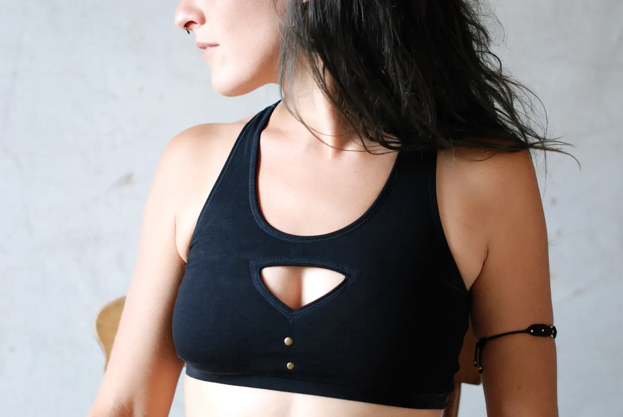 RACERBACK BRA TOP, Sports Bra, Bustier, Yoga Top - with Brass Rivets and  Cut-Out Triangles - black